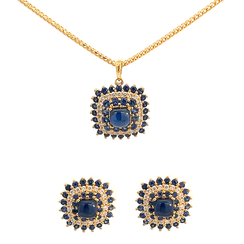 18K Gold Pendant Set in Sapphire and Diamonds - Cushion shaped